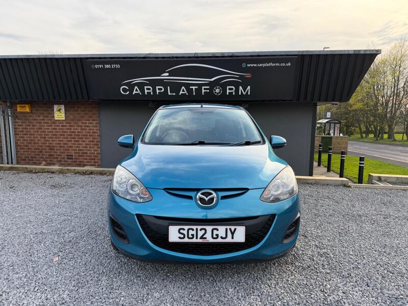 2012 Mazda Mazda2 - interior